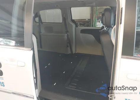 2016 Chrysler Town & Country Touring из США, поврежденный, VIN 2C4RC1BG9GR295503